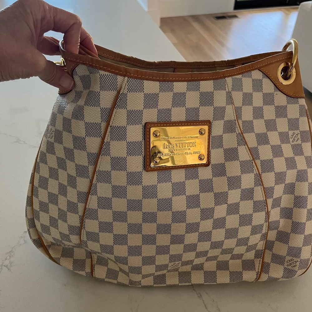 Louis Vuitton Galeria MM